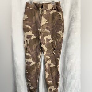 Hollister Women's Camouflage Cargo Jeans